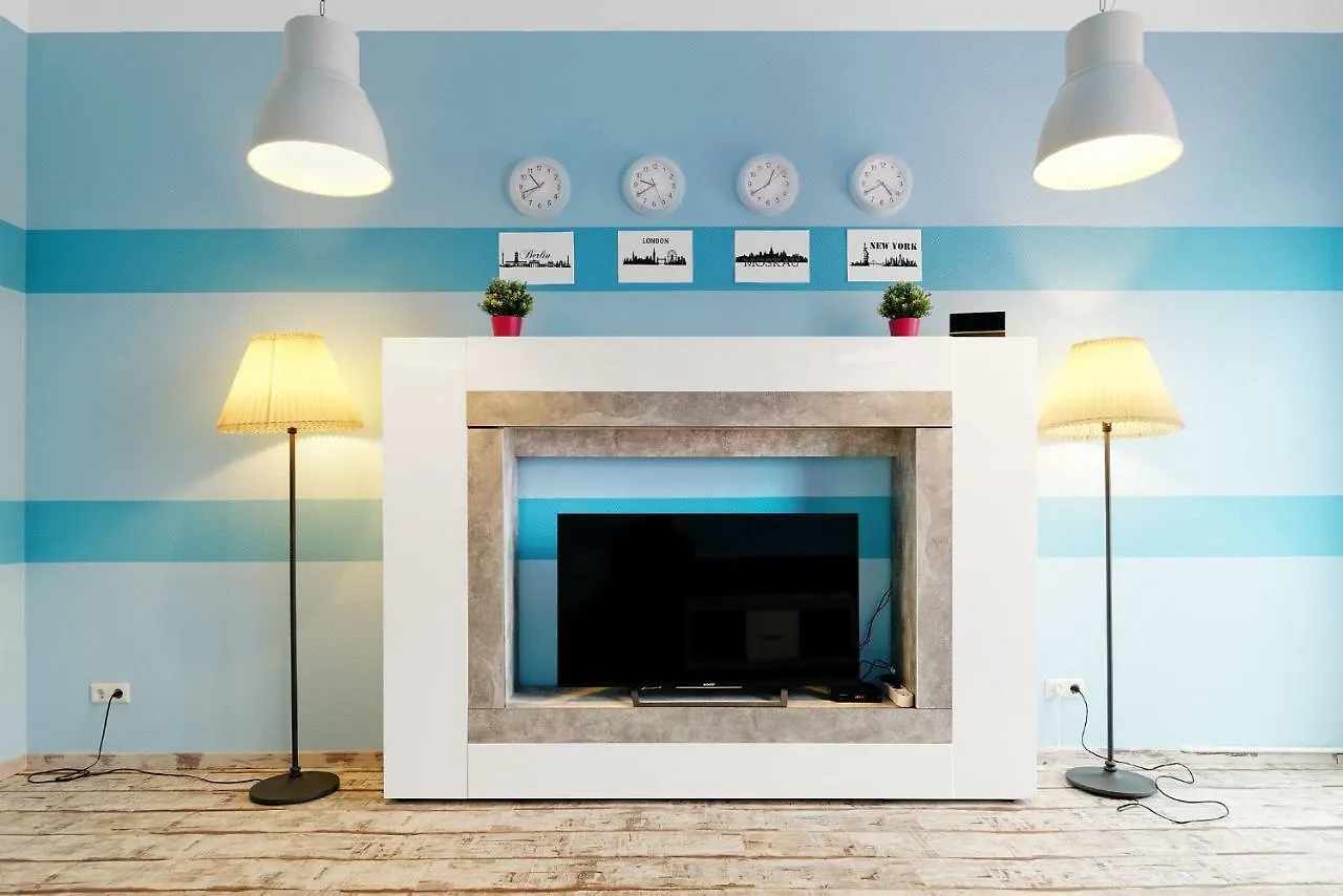 8 People Vacation Apartment Family & Friends Berlin 0*,  Almanya